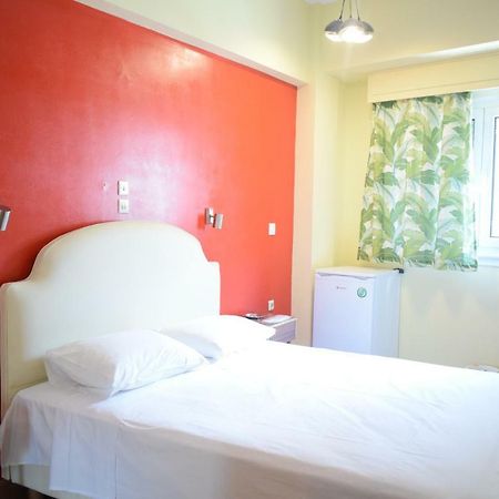 Hotel Frida Athene Buitenkant foto