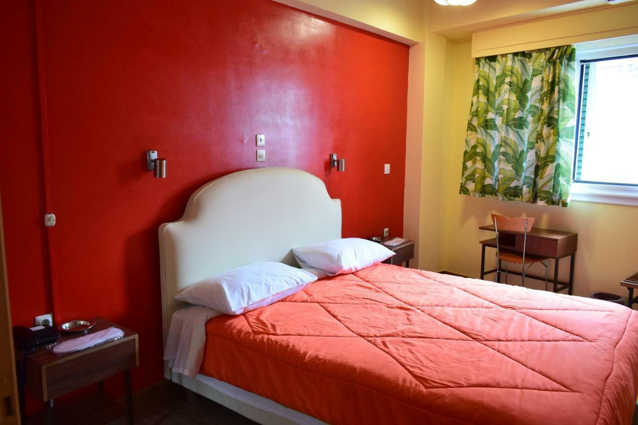 Hotel Frida Athene Buitenkant foto